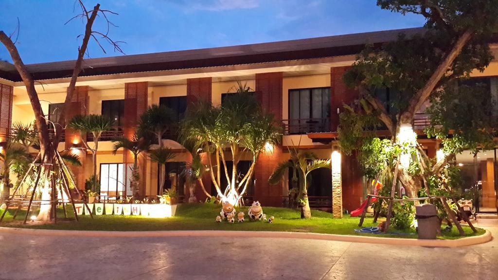 The Win Hotel Bang Saphan Extérieur photo