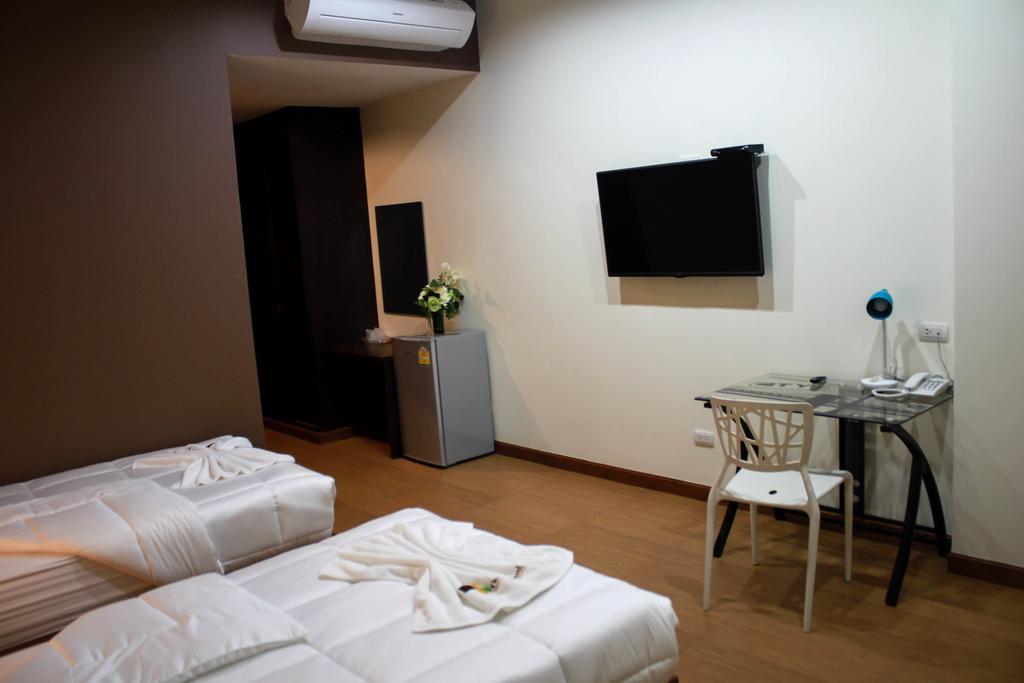 The Win Hotel Bang Saphan Chambre photo