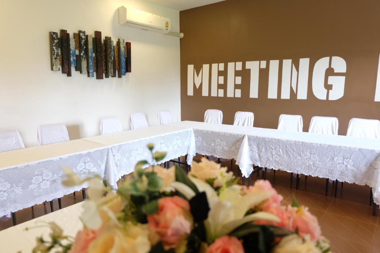 The Win Hotel Bang Saphan Extérieur photo