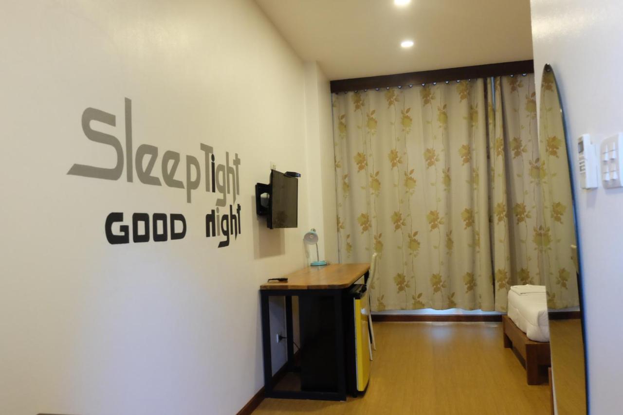 The Win Hotel Bang Saphan Extérieur photo